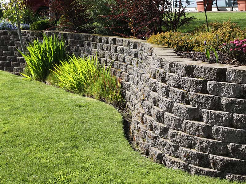 Retaining wall